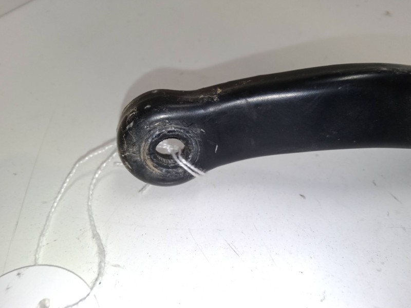 Recambio de brazo limpia delantero izquierdo para opel corsa d (s07) 1.2 (l08, l68) referencia OEM IAM   
