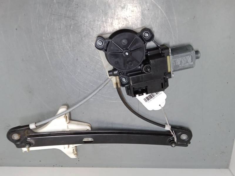 ELEVALUNAS ELECTRICO TRASERO DERECHO 6R0959812N 