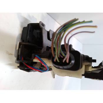 CERRADURA PUERTA DELANTERA DERECHA 