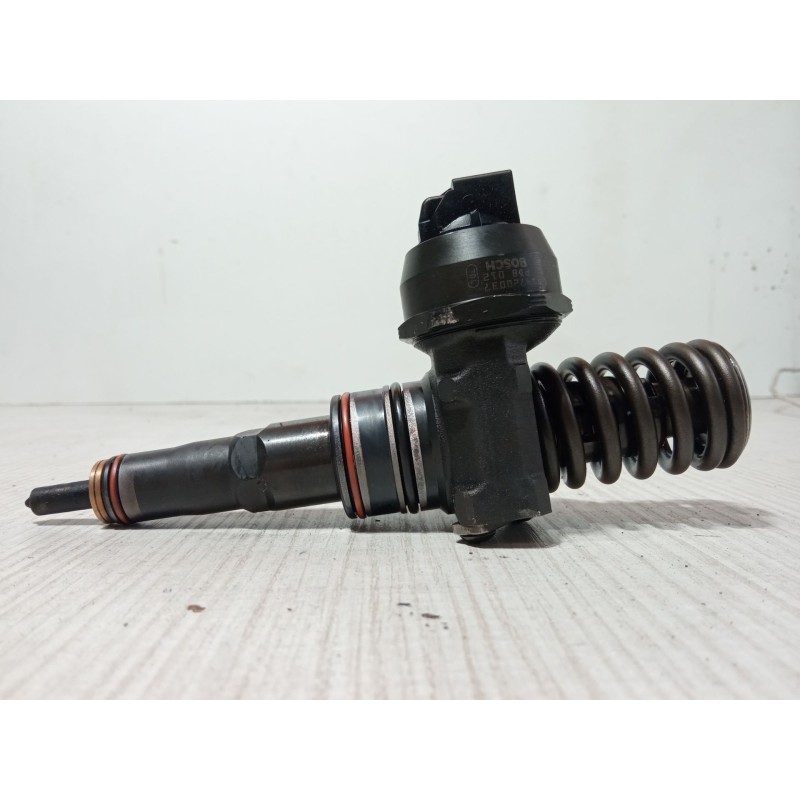 Recambio de inyector para seat ibiza iii (6l1) 1.9 tdi referencia OEM IAM 038130073AJ BTD 31517 DE 