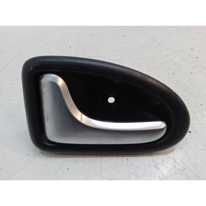 Recambio de maneta interior puerta trasera izquierda para renault clio ii (bb_, cb_) 1.2 (bb0a, bb0f, bb10, bb1k, bb28, bb2d, bb