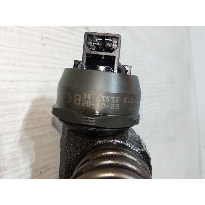 Recambio de inyector para seat ibiza iii (6l1) 1.9 tdi referencia OEM IAM 038130073AJ BTD 31517 DE 
