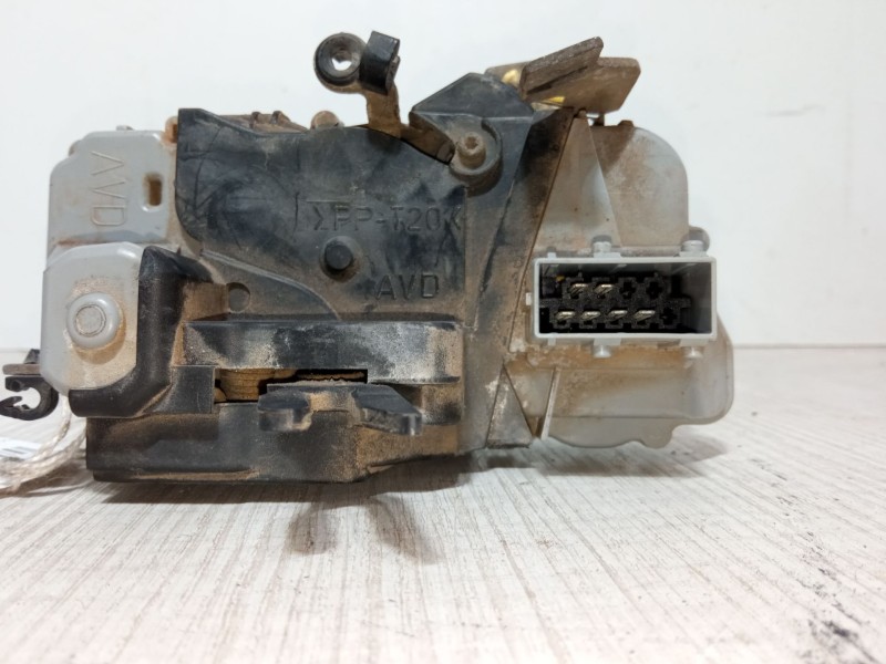 Recambio de cerradura puerta delantera derecha para citroën xsara (n1) 1.9 d referencia OEM IAM   