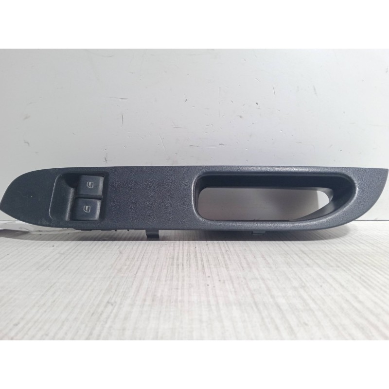 Recambio de mando elevalunas delantero izquierdo para seat ibiza iii (6l1) 1.4 tdi referencia OEM IAM   