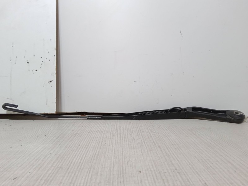 Recambio de brazo limpia delantero derecho para opel meriva a monospace (x03) 1.6 (e75) referencia OEM IAM   