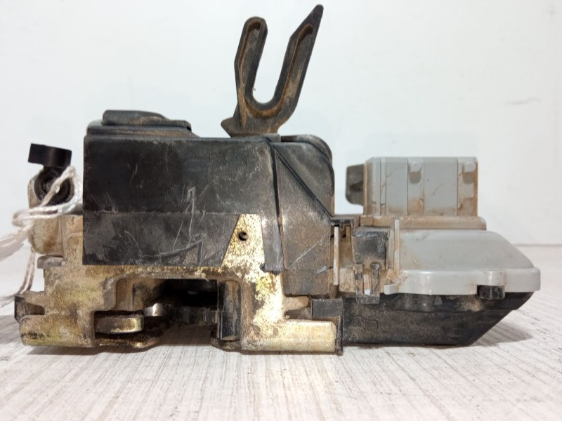 Recambio de cerradura puerta delantera derecha para citroën xsara (n1) 1.9 d referencia OEM IAM   