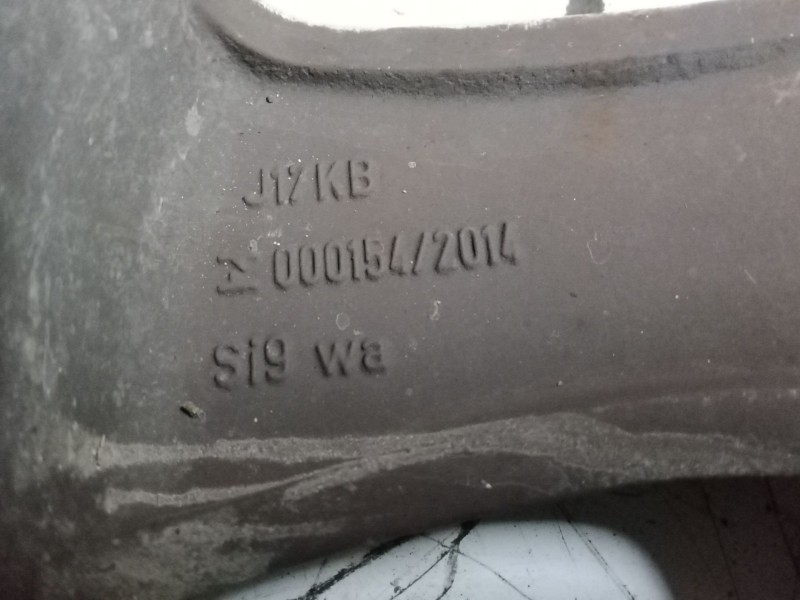 Recambio de llanta aluminio 17´´ para volvo v40 hatchback (525) d2 referencia OEM IAM   