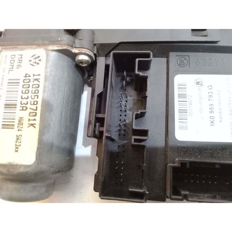 Recambio de motor elevaluna delantero izquierdo para volkswagen golf v (1k1) 1.9 tdi referencia OEM IAM 1K0959793G  1K0959701K