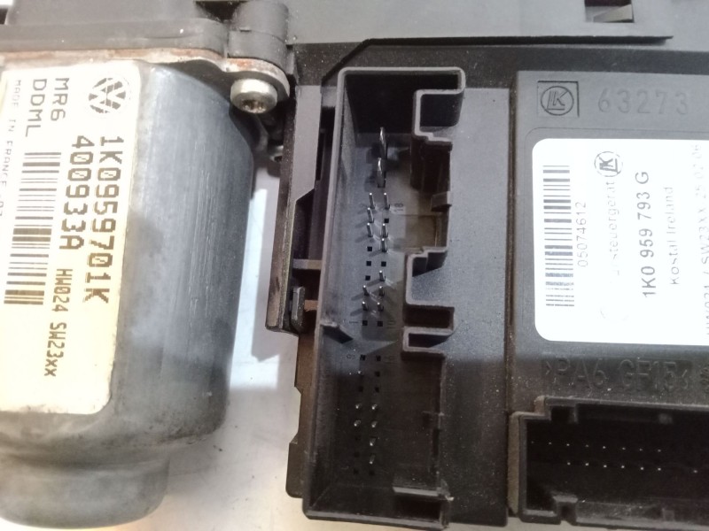 Recambio de motor elevaluna delantero izquierdo para volkswagen golf v (1k1) 1.9 tdi referencia OEM IAM 1K0959793G  1K0959701K