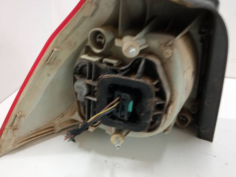 PILOTO TRASERO DERECHO 1K6945096G 