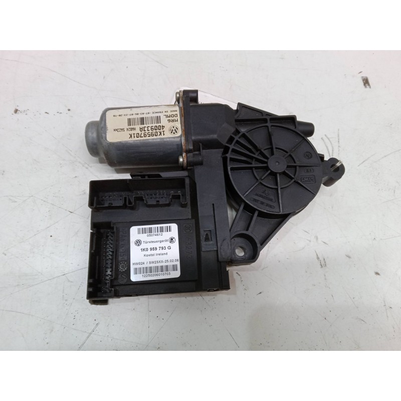 Recambio de motor elevaluna delantero izquierdo para volkswagen golf v (1k1) 1.9 tdi referencia OEM IAM 1K0959793G  1K0959701K