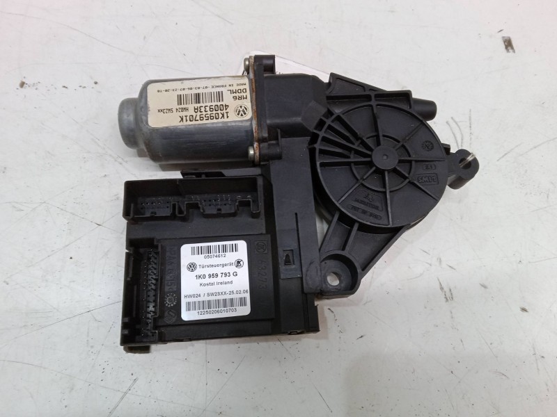 Recambio de motor elevaluna delantero izquierdo para volkswagen golf v (1k1) 1.9 tdi referencia OEM IAM 1K0959793G  1K0959701K
