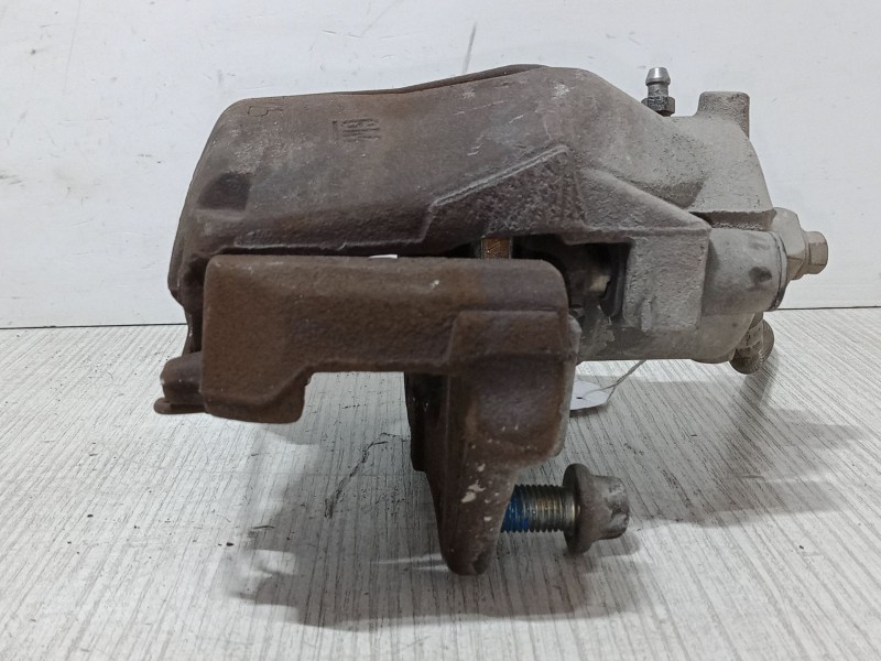 Recambio de pinza freno delantera derecha para opel meriva a monospace (x03) 1.6 (e75) referencia OEM IAM FN357/25  