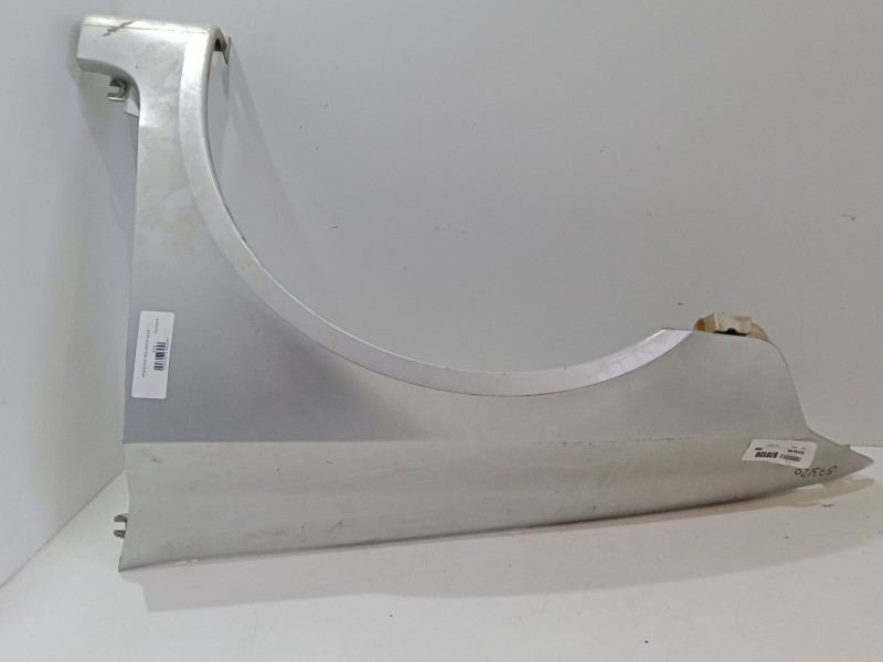 Recambio de aleta delantera izquierda para renault laguna ii (bg0/1_) 1.9 dci (bg08, bg0g) referencia OEM IAM    Recambio de aleta delantera izquierda para renault laguna ii (bg0/1_) 1.9 dci (bg08, bg0g) referencia OEM IAM