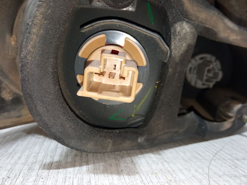 Recambio de piloto trasero derecho para mazda 6 sedán (gg) 2.0 di (gg14) referencia OEM IAM   