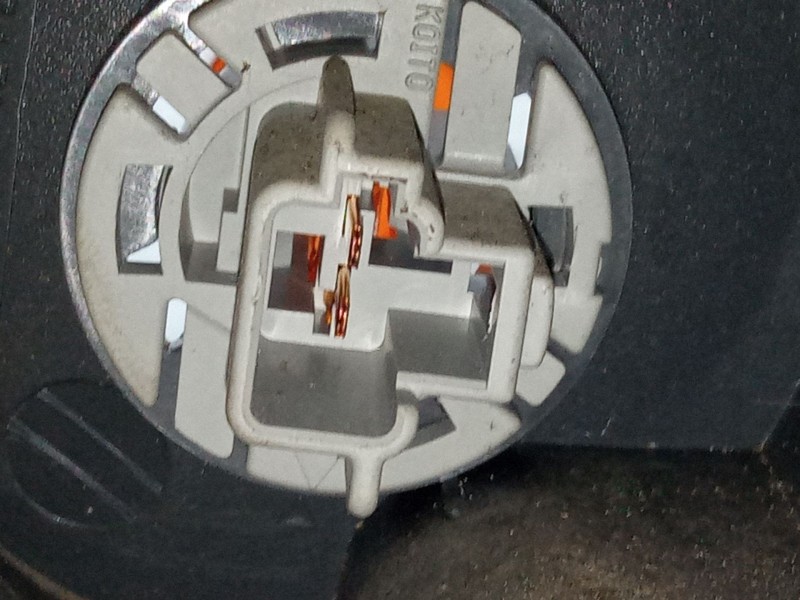 Recambio de piloto trasero derecho para mazda 6 sedán (gg) 2.0 di (gg14) referencia OEM IAM   