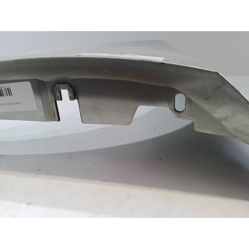 Recambio de aleta delantera izquierda para renault laguna ii (bg0/1_) 1.9 dci (bg08, bg0g) referencia OEM IAM    Recambio de aleta delantera izquierda para renault laguna ii (bg0/1_) 1.9 dci (bg08, bg0g) referencia OEM IAM