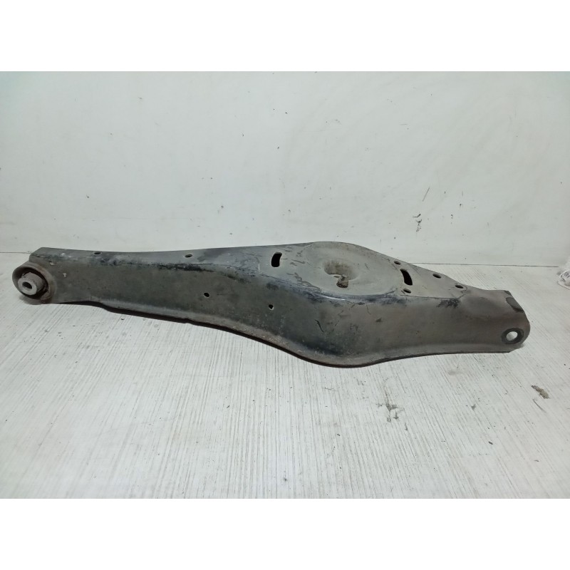 Recambio de brazo suspension inferior trasero derecho para audi a3 sportback (8pa) 1.6 fsi referencia OEM IAM   