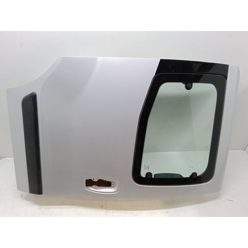 Recambio de puerta lateral corredera derecha para peugeot bipper tepee 1.3 hdi 75 referencia OEM IAM   