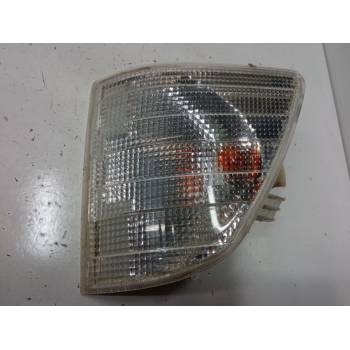 INTERMITENTE LATERAL IZQUIERDO 9018200121 