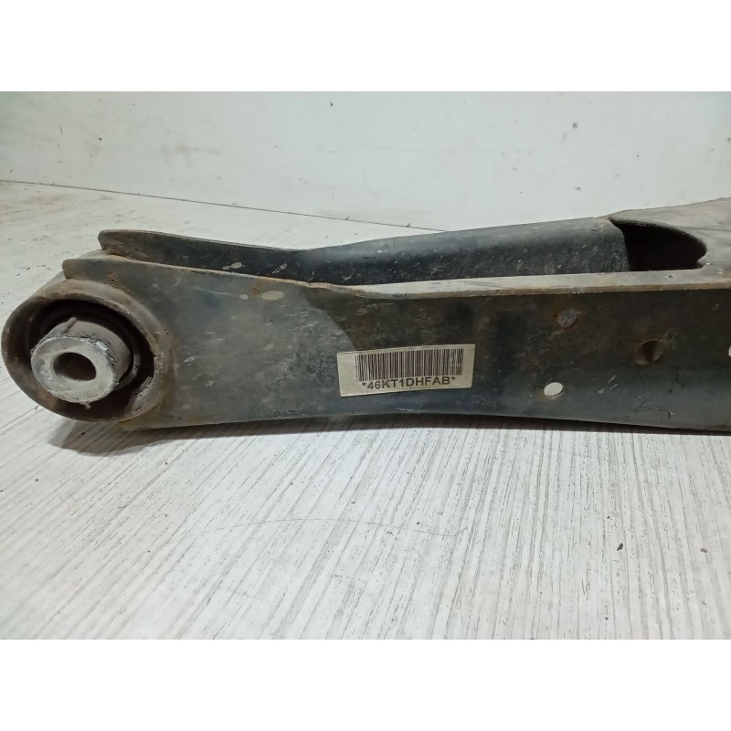 Recambio de brazo suspension inferior trasero derecho para audi a3 sportback (8pa) 1.6 fsi referencia OEM IAM   