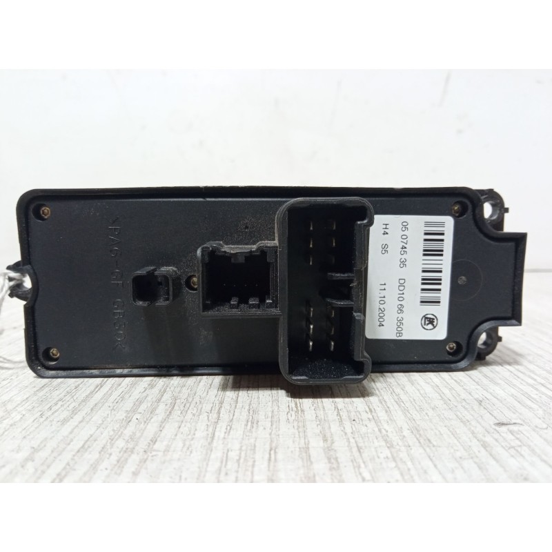 Recambio de mando elevalunas delantero izquierdo para mazda 2 (dy) 1.4 cd referencia OEM IAM 3M71-A24185-C  
