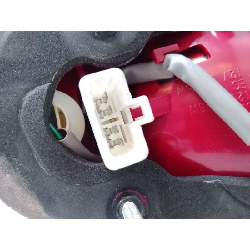 Recambio de piloto trasero porton derecho para hyundai santa fé ii (cm) 2.2 crdi referencia OEM IAM   