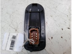 Recambio de mando elevalunas delantero derecho para renault master ii furgoneta (fd) 2.5 dci 120 referencia OEM IAM    2