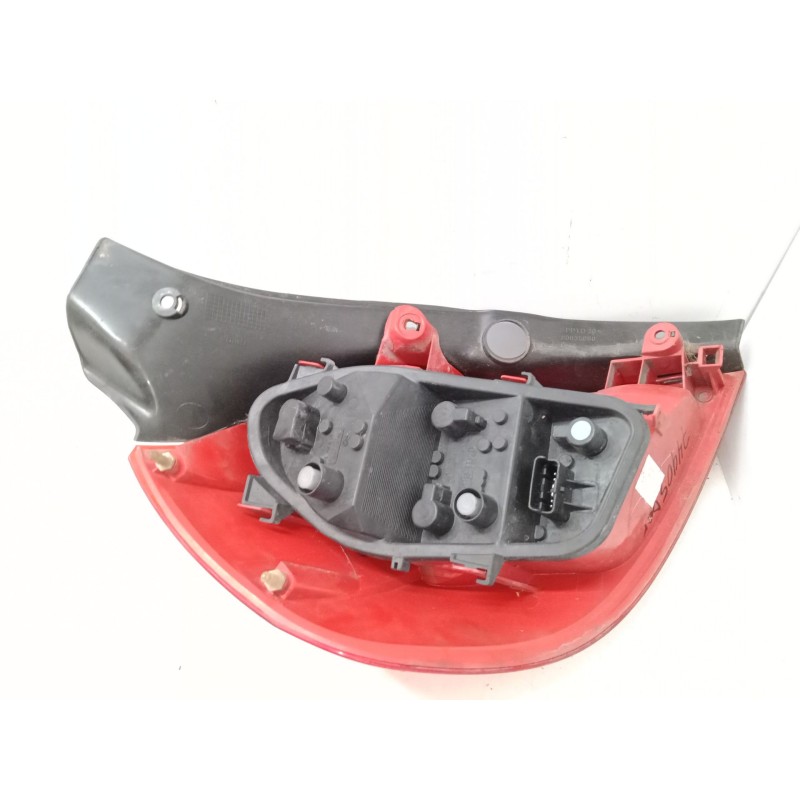 Recambio de piloto trasero derecho para renault clio iii (br0/1, cr0/1) 1.5 dci (br17, cr17) referencia OEM IAM   