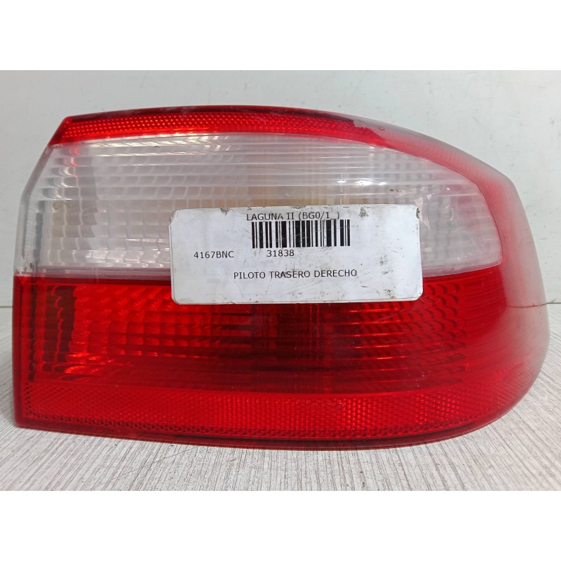 Recambio de piloto trasero derecho para renault laguna ii (bg0/1_) 1.6 16v (bg0a, bg0l) referencia OEM IAM   