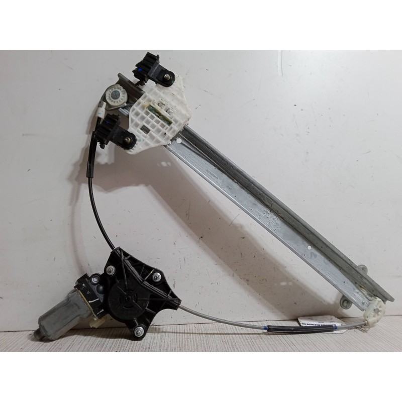 Recambio de elevalunas electrico delantero izquierdo para hyundai i10 ii (ba, ia) 1.0 referencia OEM IAM 82450B4000  F00S1W2025