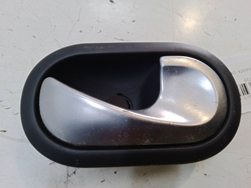 Recambio de maneta interior puerta delantera derecha para renault clio iii (br0/1, cr0/1) 1.4 16v referencia OEM IAM   