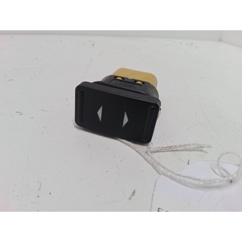Recambio de mando elevalunas delantero derecho para ford focus ii (da_, hcp, dp) 1.6 tdci referencia OEM IAM   