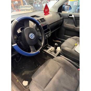 VOLKSWAGEN POLO IV (9N_, 9A_)