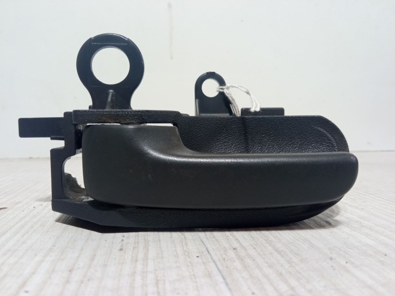 Recambio de maneta interior puerta delantera izquierda para toyota yaris (_p1_) 1.3 (ncp10_, scp12_) referencia OEM IAM   