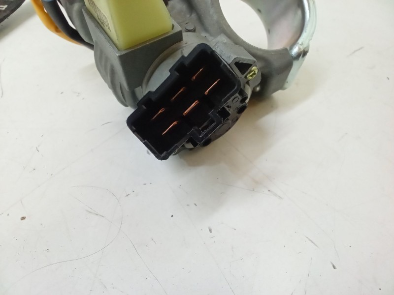 Recambio de clausor para kia carens iv 1.7 crdi referencia OEM IAM 49A61011101  