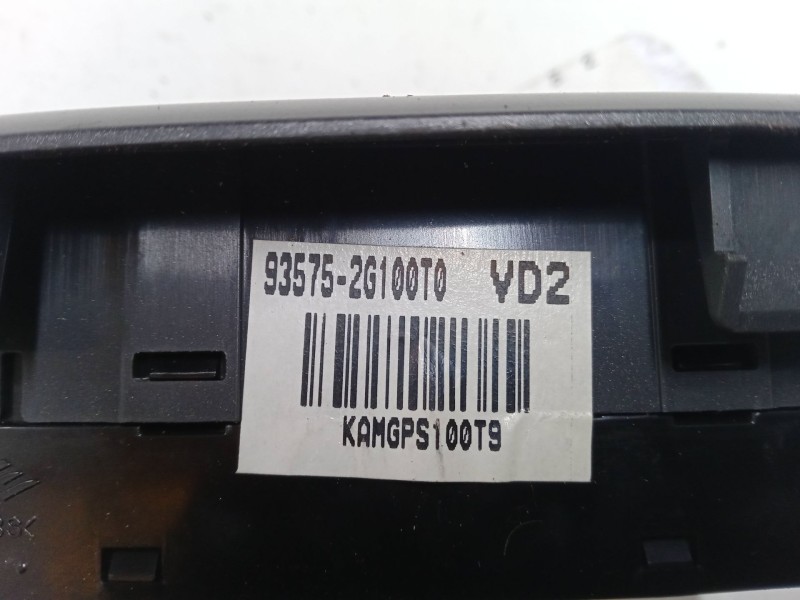 Recambio de mando elevalunas delantero derecho para kia magentis ii (mg) 2.0 referencia OEM IAM 935702G100T0  