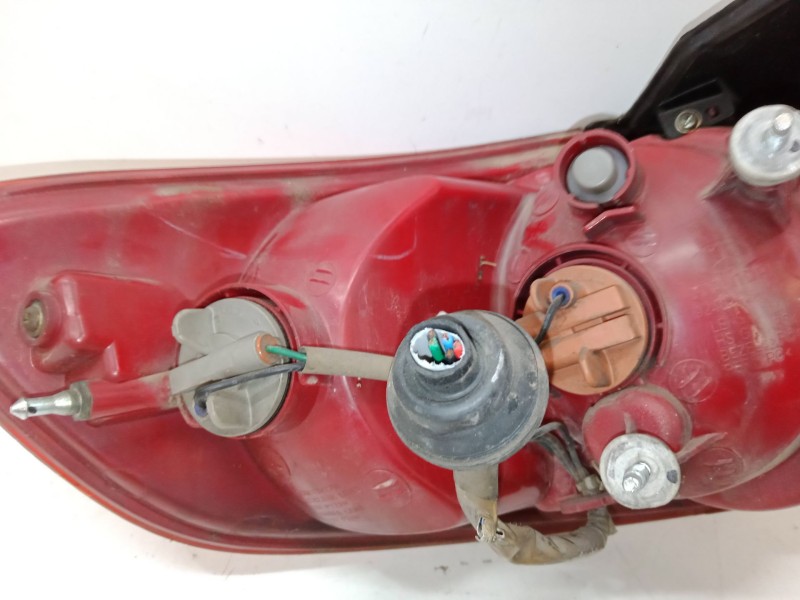 Recambio de piloto trasero derecho para hyundai santa fé ii (cm) 2.2 crdi referencia OEM IAM   