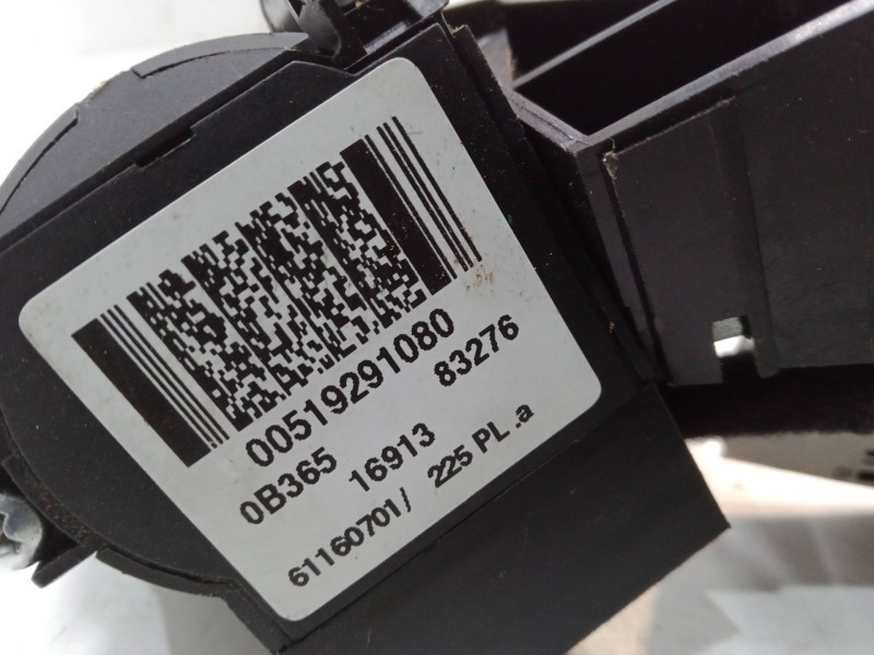 Recambio de clausor para peugeot bipper tepee 1.3 hdi 75 referencia OEM IAM 00519291080 61160701 0B365