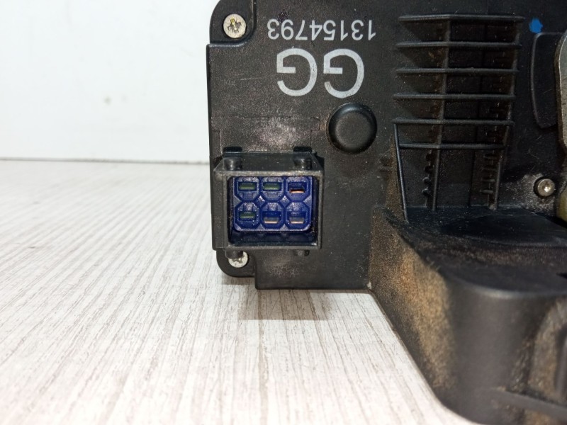 Recambio de cerradura puerta trasera izquierda para opel meriva a monospace (x03) 1.6 (e75) referencia OEM IAM GG13154793  