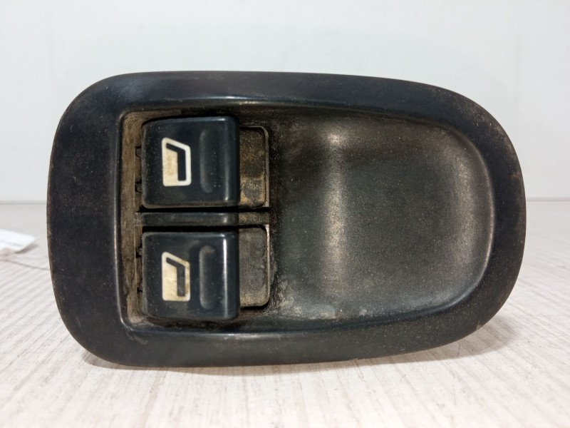 Recambio de mando elevalunas delantero izquierdo para peugeot 306 hatchback (7a, 7c, n3, n5) 1.6 referencia OEM IAM   