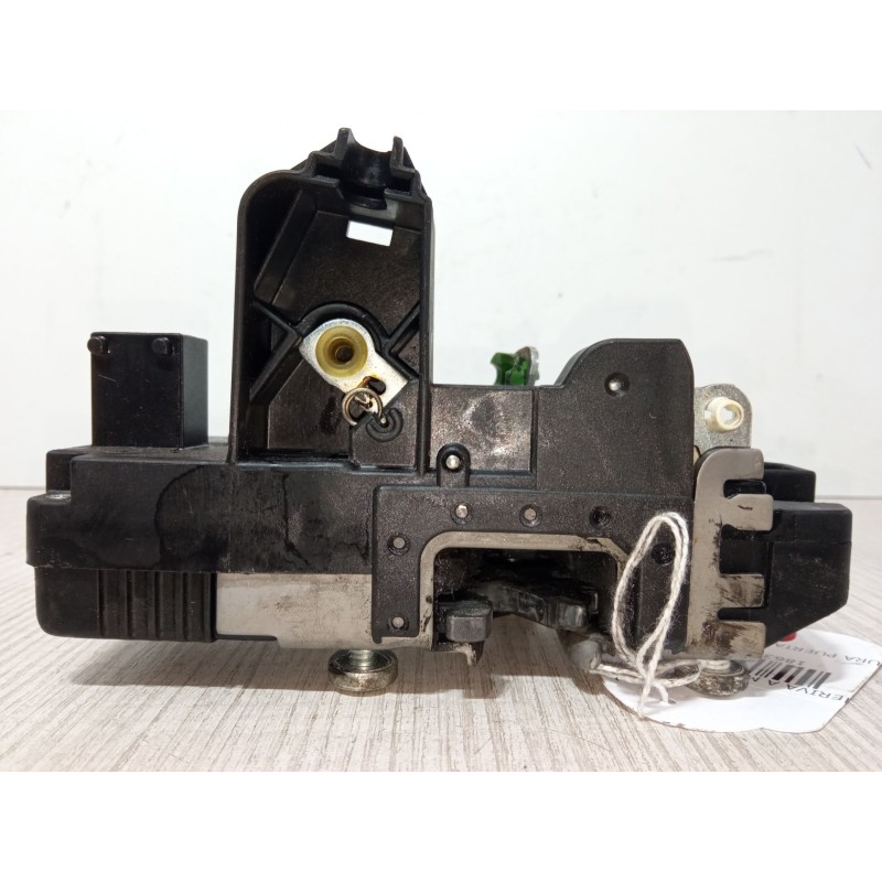 Recambio de cerradura puerta trasera izquierda para opel meriva a monospace (x03) 1.6 (e75) referencia OEM IAM GG13154793  