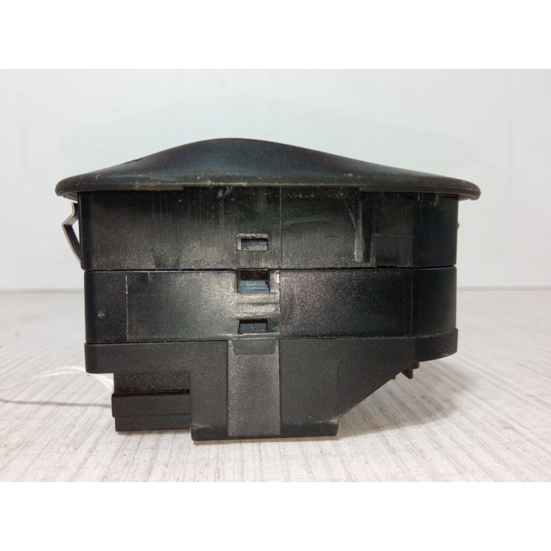 Recambio de mando elevalunas delantero izquierdo para peugeot 306 hatchback (7a, 7c, n3, n5) 1.6 referencia OEM IAM   