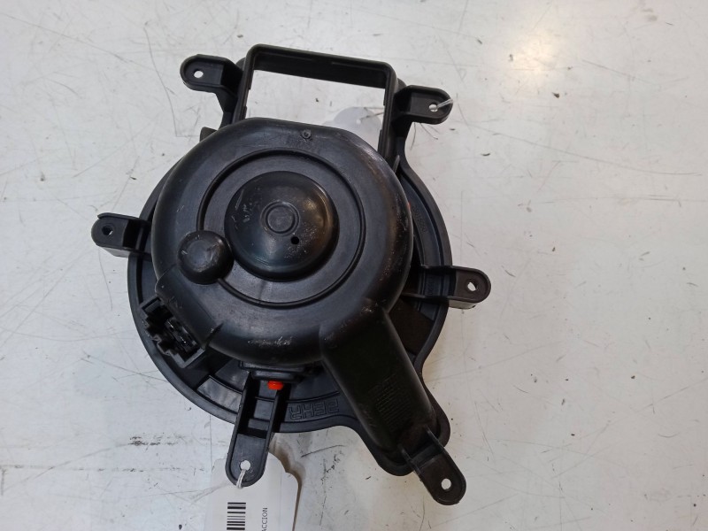Recambio de motor calefaccion para citroën ds5 1.6 hdi 115 referencia OEM IAM T3953002  