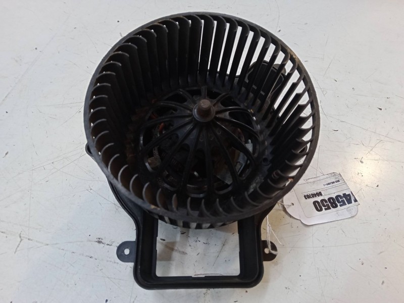 Recambio de motor calefaccion para citroën ds5 1.6 hdi 115 referencia OEM IAM T3953002  