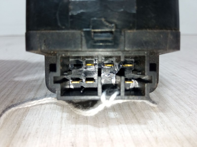 Recambio de mando elevalunas delantero izquierdo para peugeot 306 hatchback (7a, 7c, n3, n5) 1.6 referencia OEM IAM   