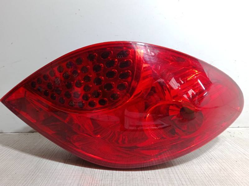 Recambio de piloto trasero izquierdo para peugeot 207/207+ (wa_, wc_) 1.6 hdi referencia OEM IAM   