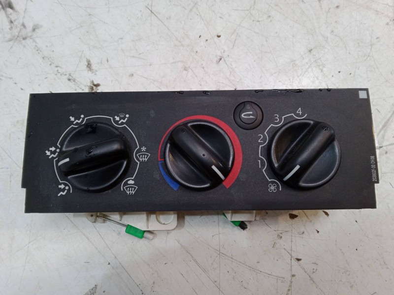 Recambio de mando calefaccion / a/a para renault master ii furgoneta (fd) 2.5 dci 120 referencia OEM IAM 92537TDCX70CH  
