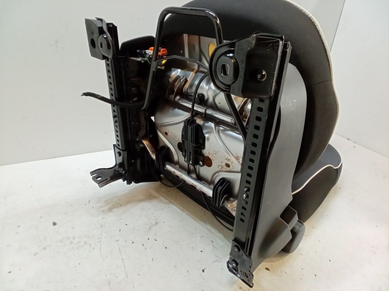 Recambio de asiento delantero derecho para fiat 500 (312_) 0.9 (312axg1a, 312.axg11) referencia OEM IAM   