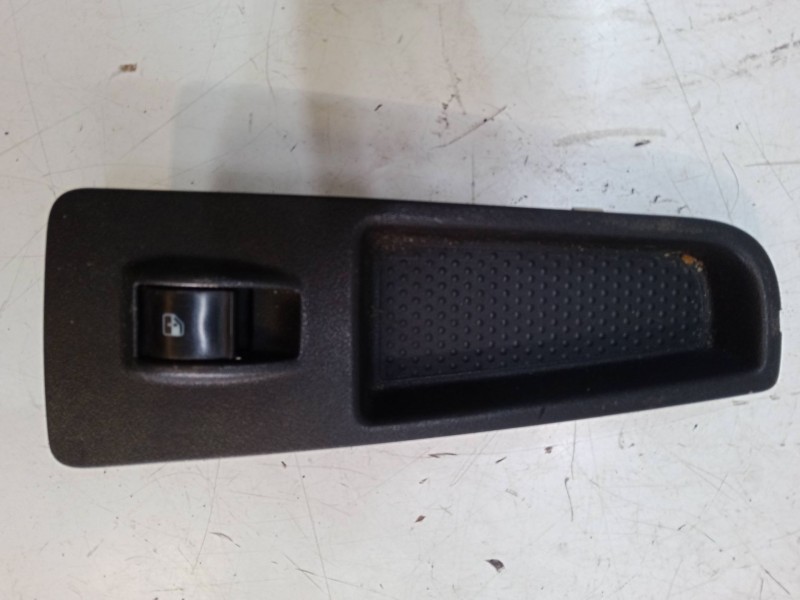 Recambio de mando elevalunas delantero derecho para fiat grande punto van (199_) 1.3 jtd multijet (199cxc1a) referencia OEM IAM 